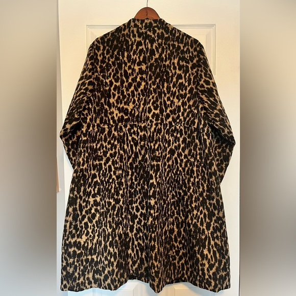 Torrid size 3X Leopard print wool car coat! Like new condition! - Picture 4 of 8